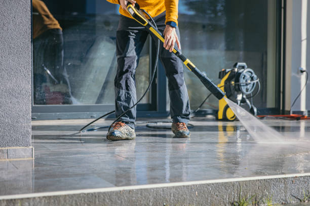 Best Animal Enclosure Cleaning  in Rio Vista, TX